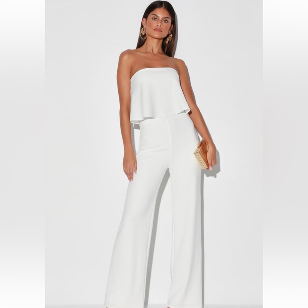 What lovers do white jumpsuit. Medium. Lulus. Never worn with tags